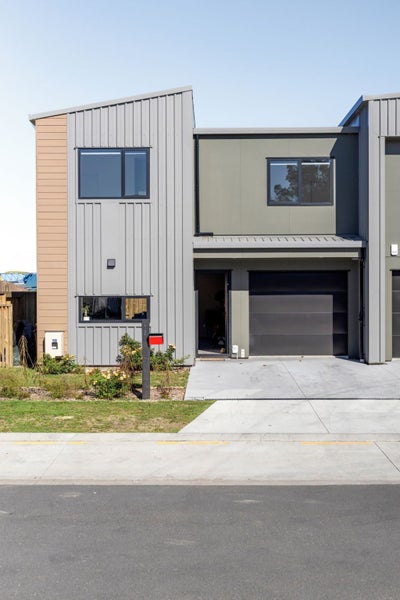 15 Jacks Landing Drive, Hamilton Lake, Hamilton - Carousel 1