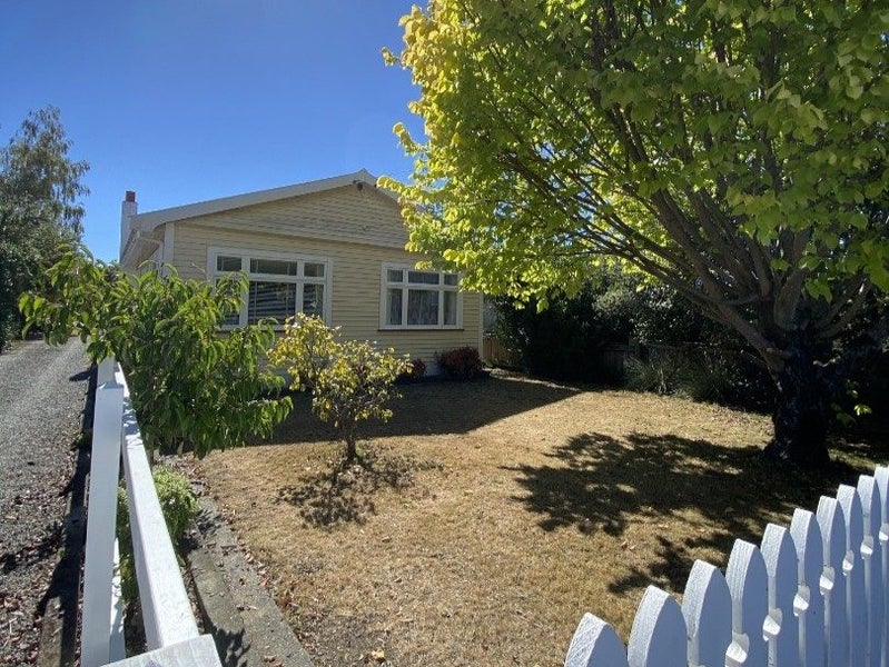 8 Waltons Avenue, Kuripuni, Masterton - Carousel 1