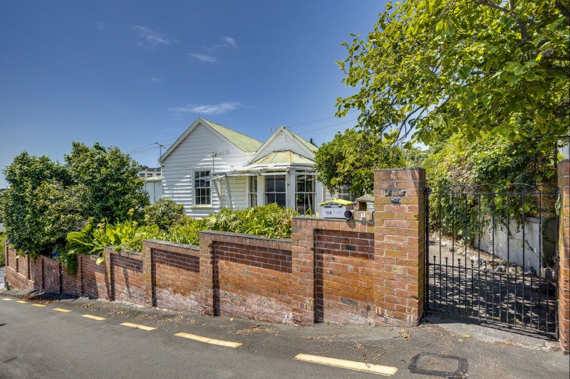 13 Milton Terrace, Hospital Hill, Napier - Carousel 2