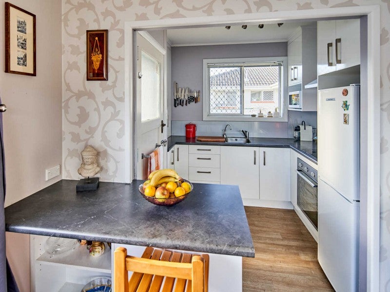 1/24 Merton Street, Trentham, Upper Hutt - Carousel 2