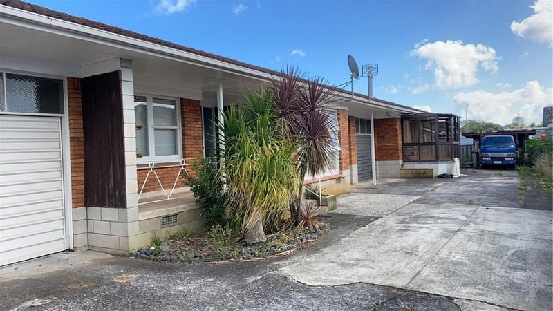 2/50 Rangitoto Road, Papatoetoe, Auckland - Carousel 1