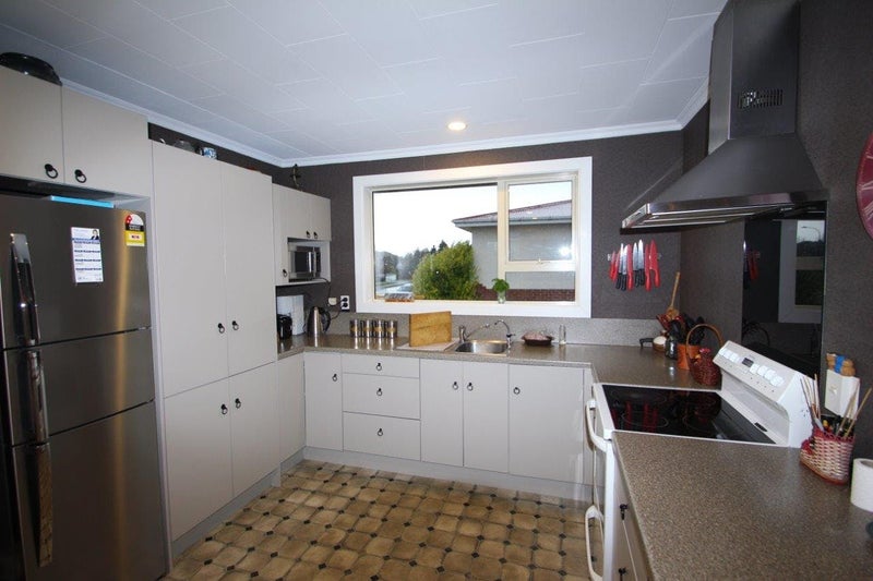 5 Cambridge Terrace, East Gore, Gore - Carousel 2
