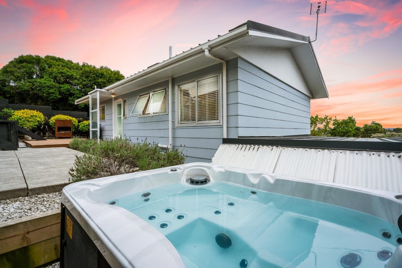 1/321 Triangle Road, Massey, Auckland - Carousel 2