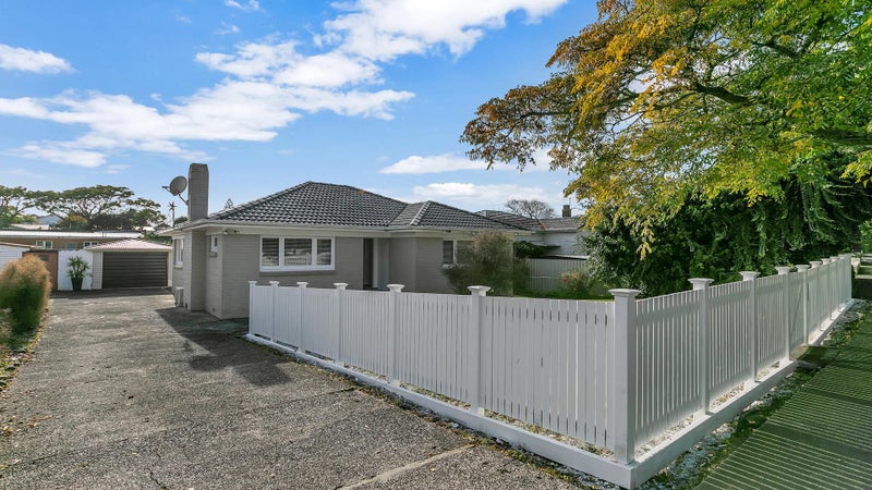 46 Parrish Road, Sandringham, Auckland - Carousel 1