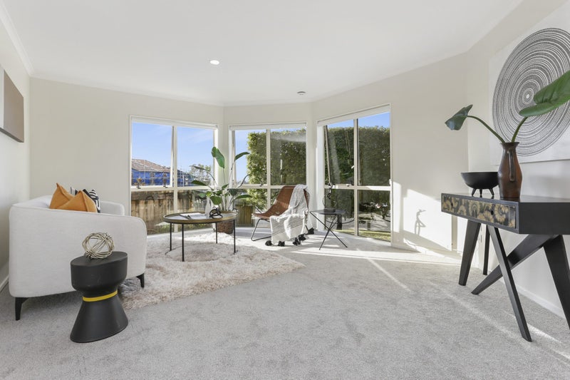 2A Highland Avenue, Titirangi, Auckland - Carousel 2