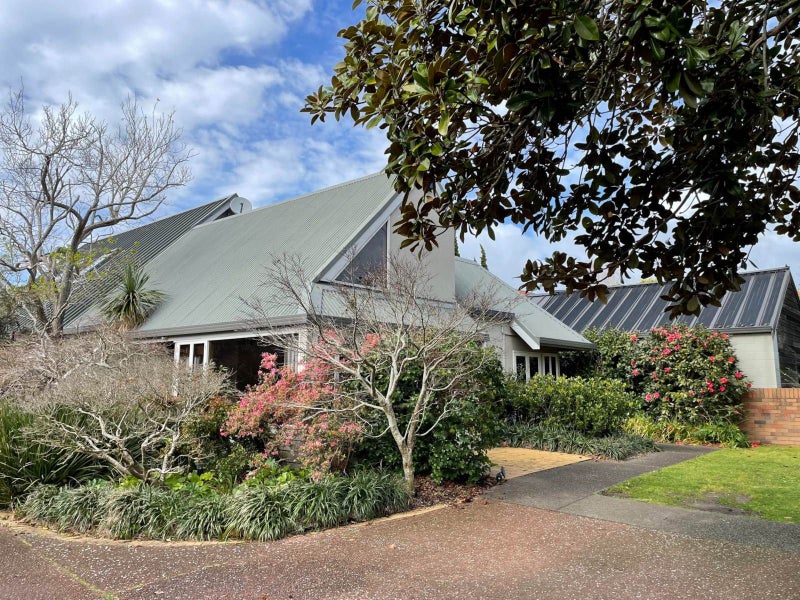 1/60 Shakespeare Road, Milford, Auckland - Carousel 2