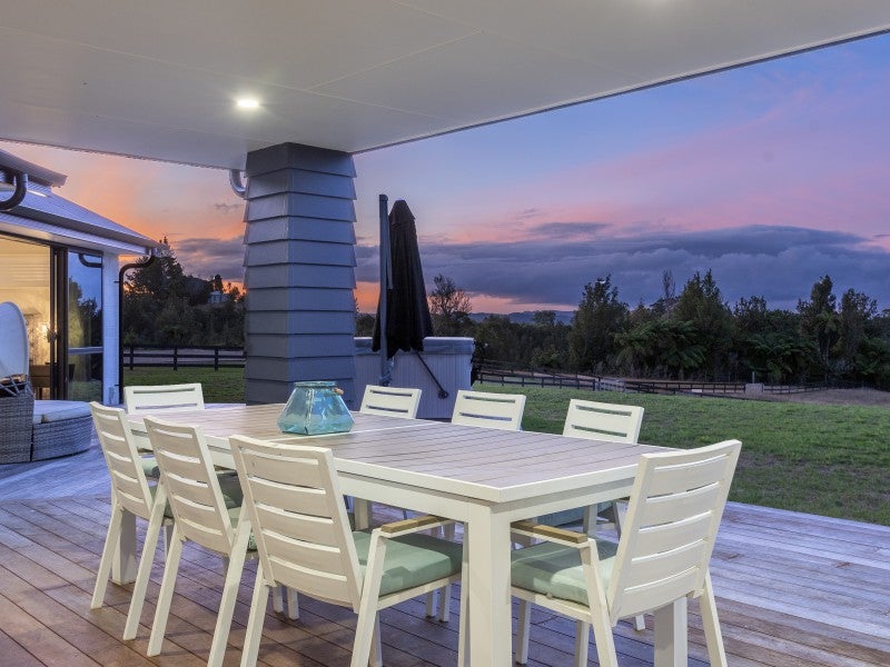 25 Sarona Park Drive, Tauranga - Carousel 2