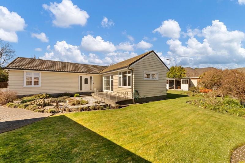 25 Derrett Place, Saint Martins, Christchurch - Carousel 1