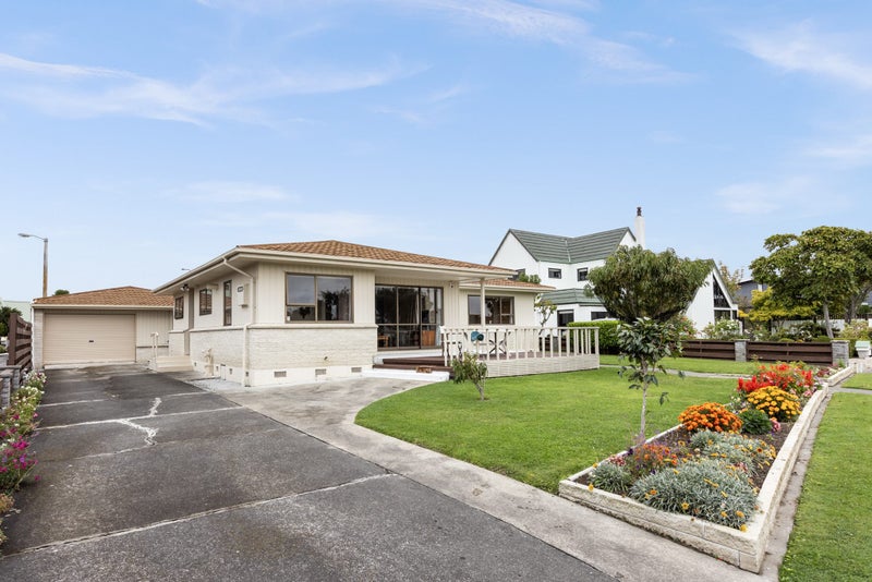 37 Donegal Crescent, Tamatea, Napier - Carousel 1