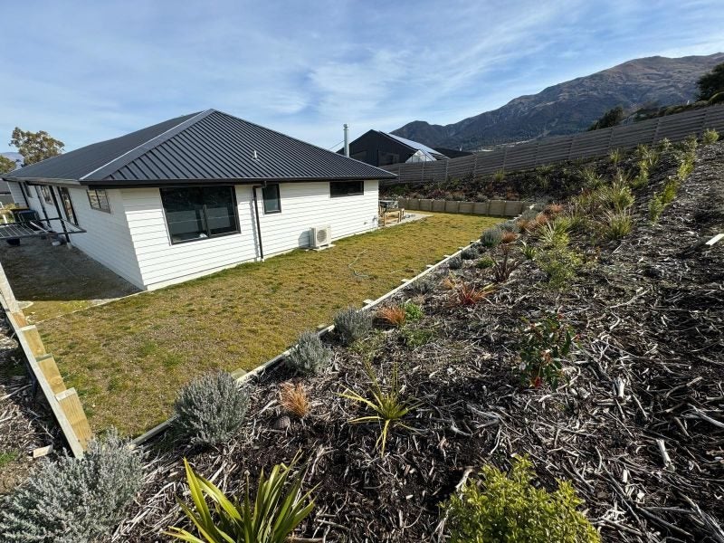 37 Tomtit Crescent, LAKE HAWEA - Carousel 13