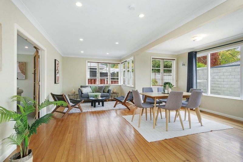 4 Lyndhurst Road, Tawa, Wellington - Carousel 2