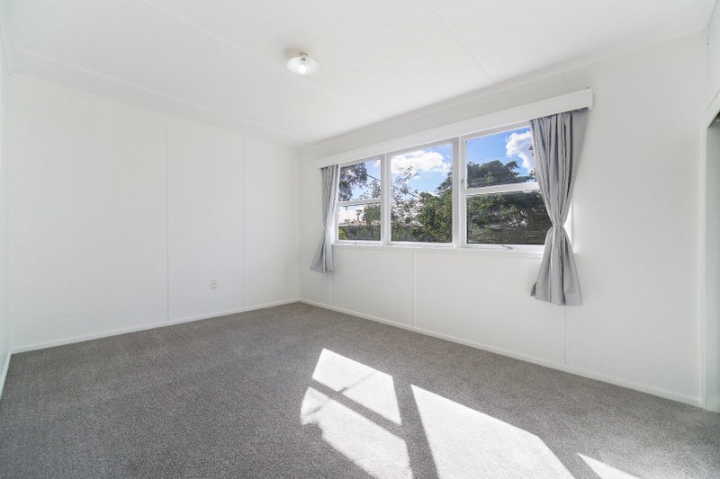 137 Favona Road, Favona, Auckland - Carousel 2