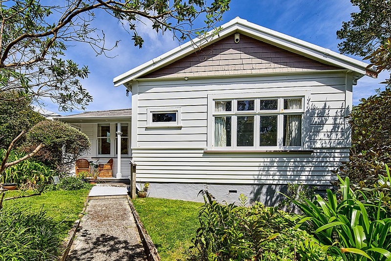 5 Harbour View Road, Northland, Wellington - Carousel 1