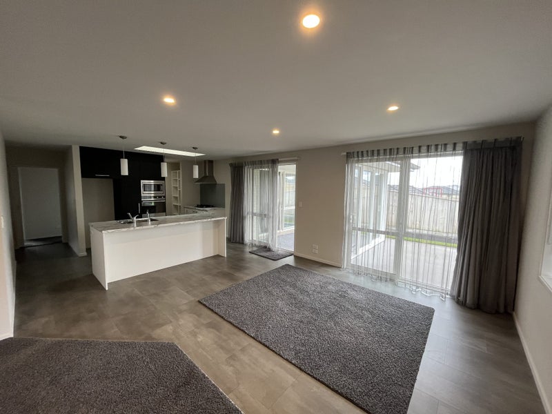 4 Waitaha Place, Bell Block, New Plymouth - Carousel 2