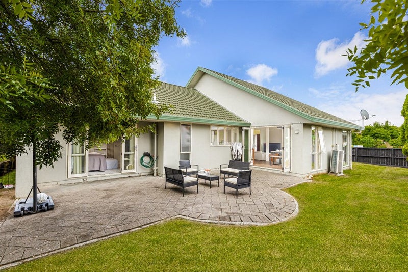 32 Merlot Heights, Huapai, Kumeū - Carousel 1