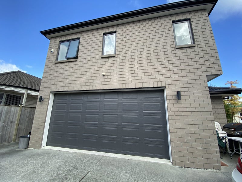 146A Mcleod Road, Te Atatu South, Auckland - Carousel 1