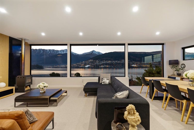 594 Peninsula Road, Kelvin Heights, Queenstown - Carousel 2