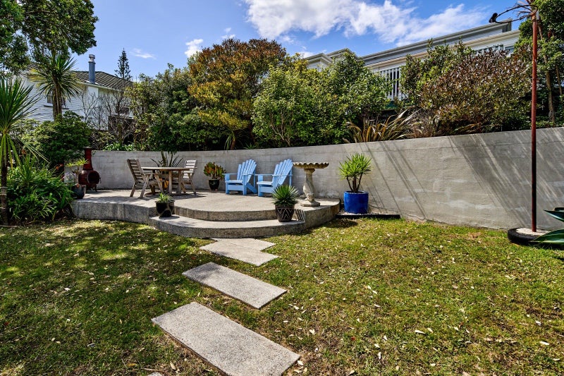 43A Cockayne Rd, Khandallah, Wellington - Carousel 13