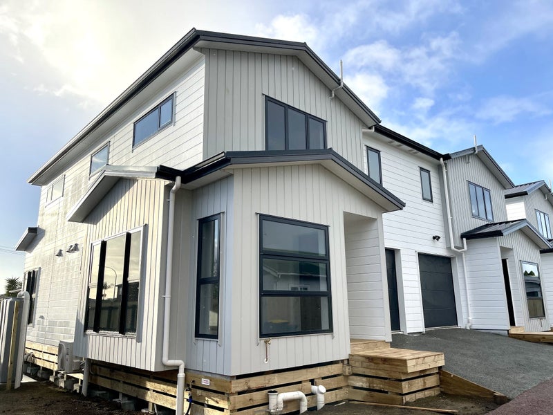 65C Manuroa Road, Takanini, Auckland - Carousel 1