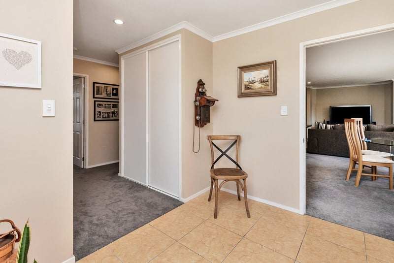 376 One Tree Point Road, One Tree Point - Carousel 2