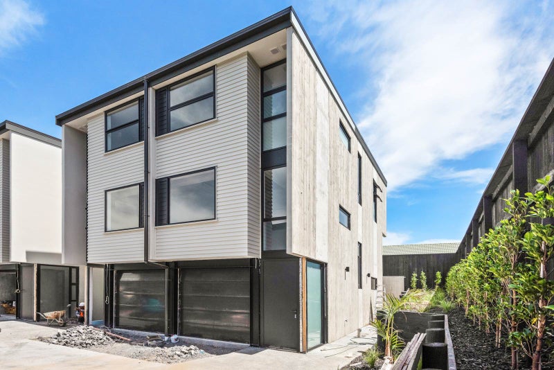 0 Great North Road, Te Kamo, Kamo - Carousel 1