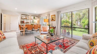 15A Langana Avenue, Browns Bay, Auckland - Carousel 1