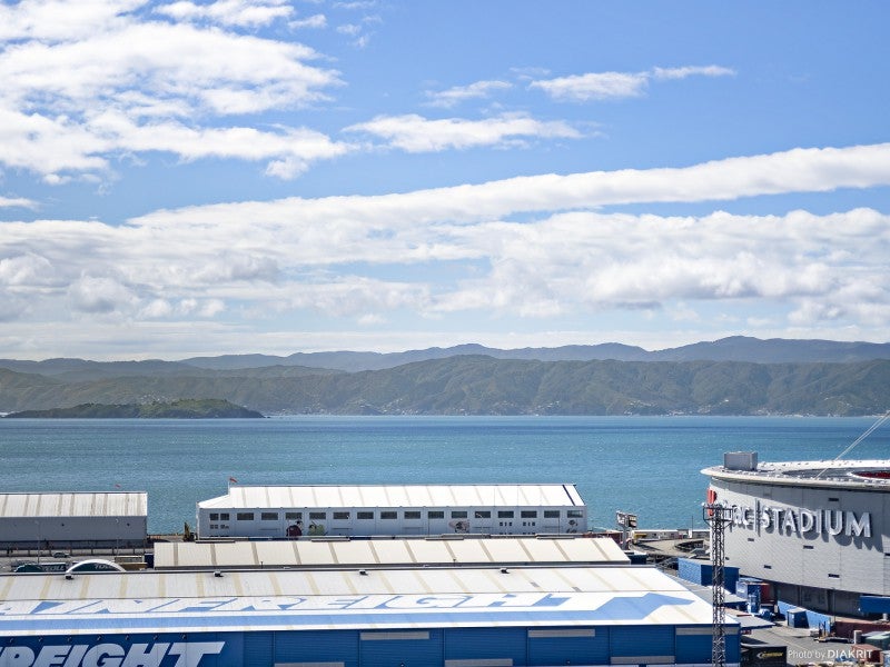 P2/70 Hobson Street, Thorndon, Wellington - Carousel 2