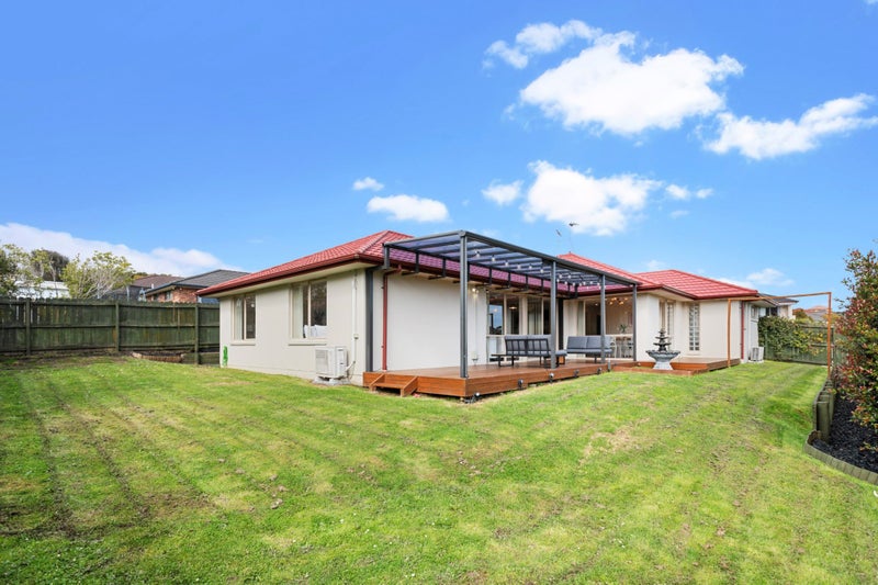 6 Henry Partington Place, Greenhithe, Auckland - Carousel 2