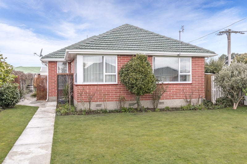 28 Vardon Crescent, Shirley, Christchurch - Carousel 1