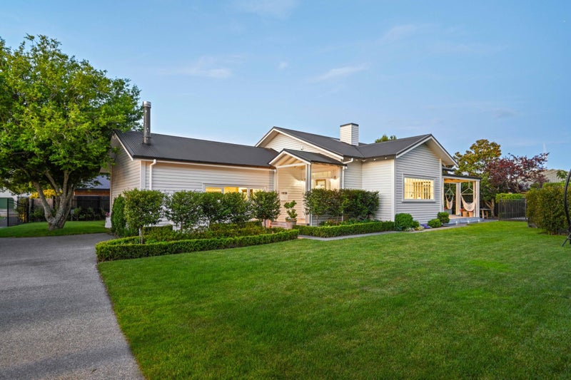 16 Endeavour Avenue, Flagstaff, Hamilton - Carousel 2