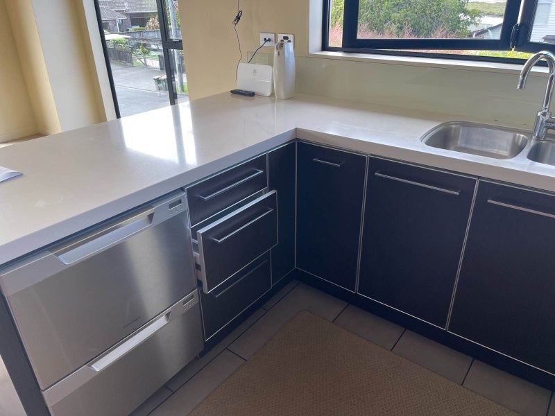 12 Bangor Street, Point Chevalier, Auckland - Carousel 2