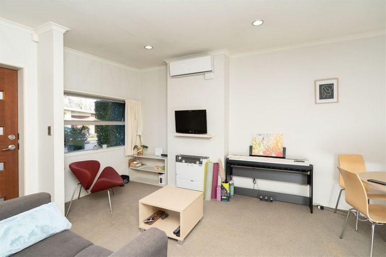 35/46 Peachgrove Road, Hamilton East, Hamilton - Carousel 2