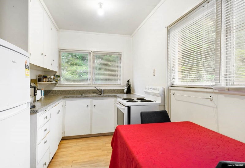 45 Beulah Avenue, Rothesay Bay, Auckland - Carousel 12