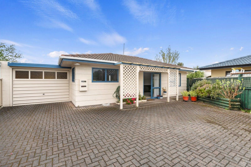 23B Larch Street, Victoria, Rotorua - Carousel 1