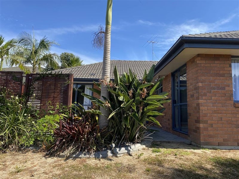 17 Kellaway Drive, East Tamaki, Auckland - Carousel 17