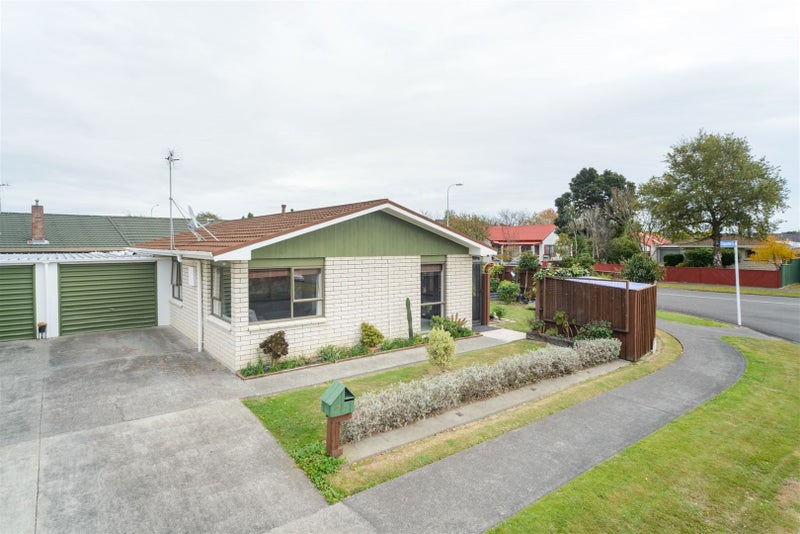 49 Chippendale Crescent, Highbury, Palmerston North - Carousel 21