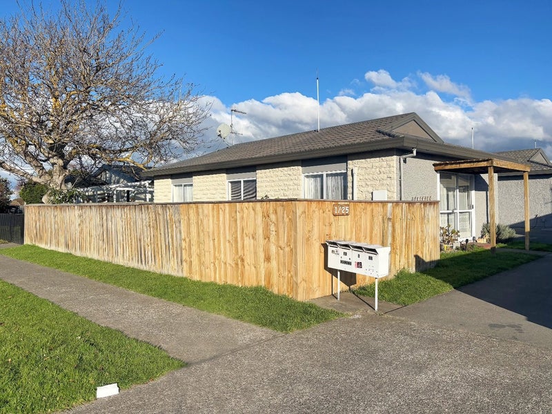 1/25 HINTON Road, Taradale, NAPIER - Carousel 1