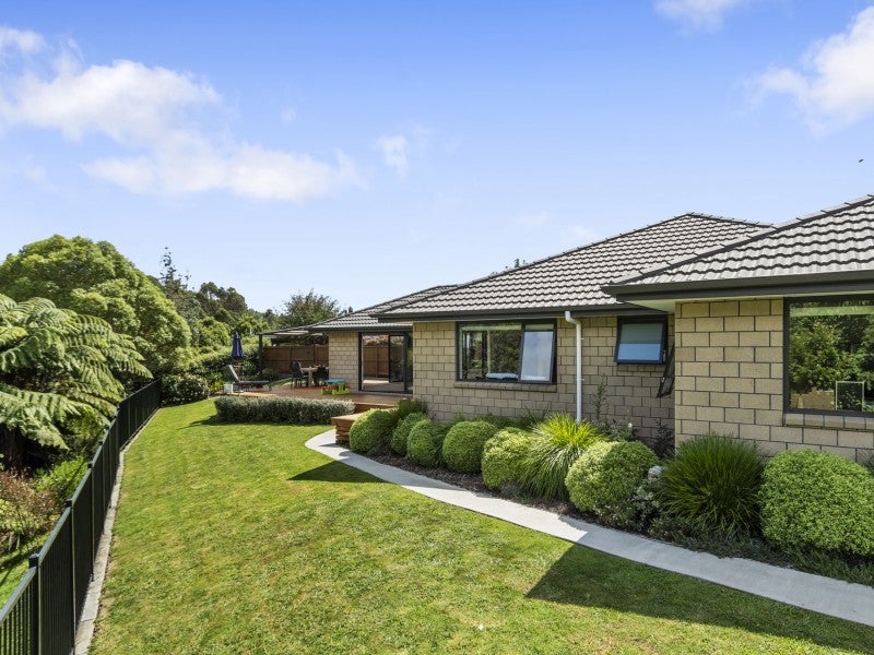 141 Oteki Park Drive, Welcome Bay, Tauranga - Carousel 1