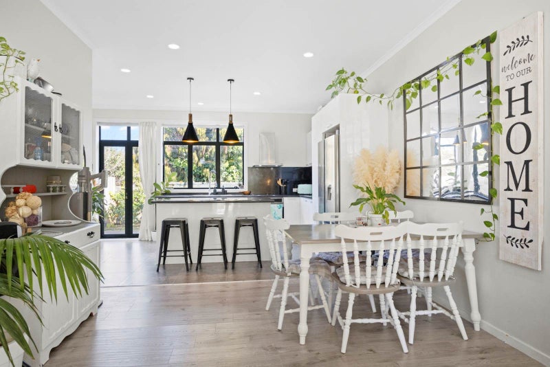 47/1 Ambrico Place, New Lynn, Auckland - Carousel 1