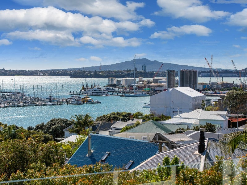 28 Seymour Street, Saint Marys Bay, Auckland - Carousel 1