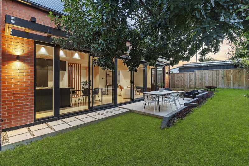 35A Neil Avenue, Te Atatu Peninsula, Auckland - Carousel 2