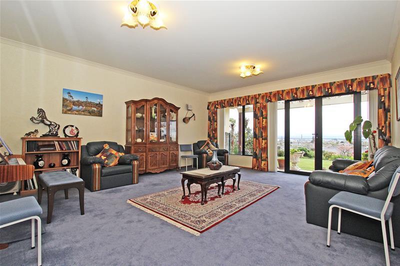11 Somerset Terrace, Stoke, Nelson - Carousel 2