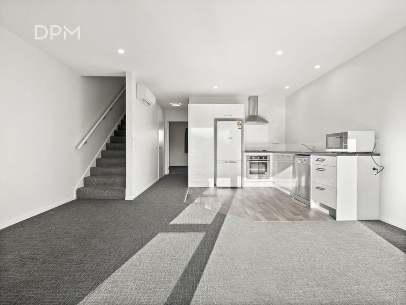 6C Bishops Place, Dunedin Central, Dunedin - Carousel 2