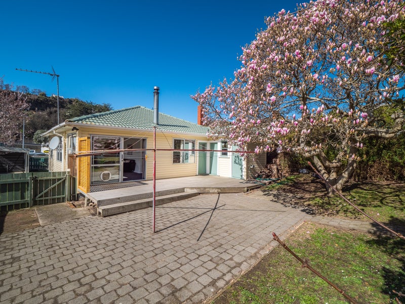 320 Kaikorai Valley Road, Bradford, Dunedin - Carousel 18