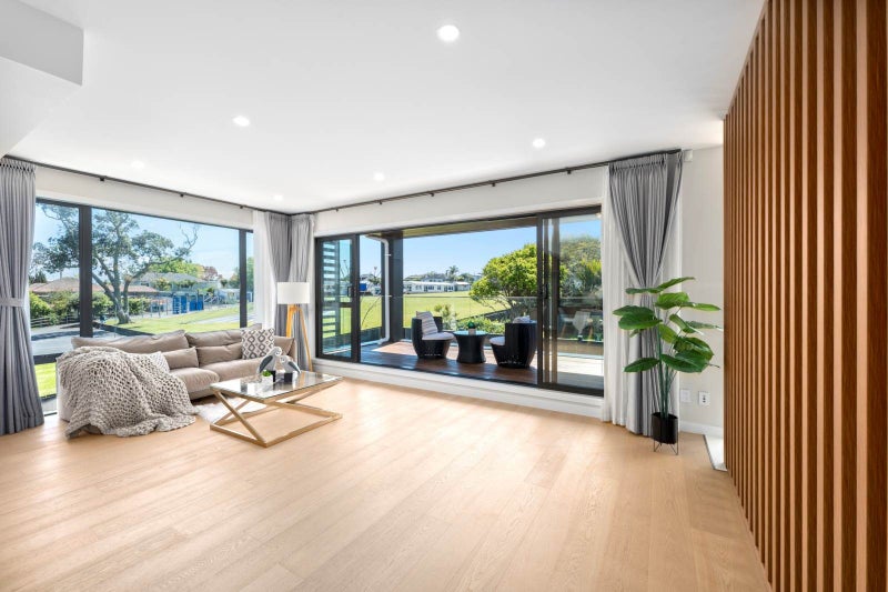 4/20 Williamson Avenue, Belmont, Auckland - Carousel 2