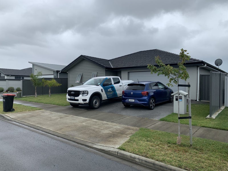 32 Hurunui DR, MEEANEE, NAPIER - Carousel 1