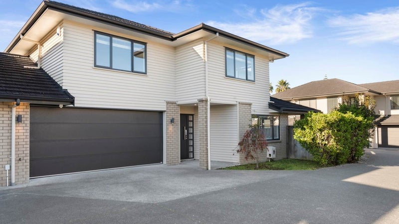 112B Gracechurch Drive, Flat Bush, Auckland - Carousel 1