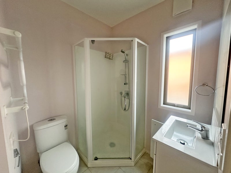 63B/21 Hunters Park Drive, Three Kings, Auckland - Carousel 5