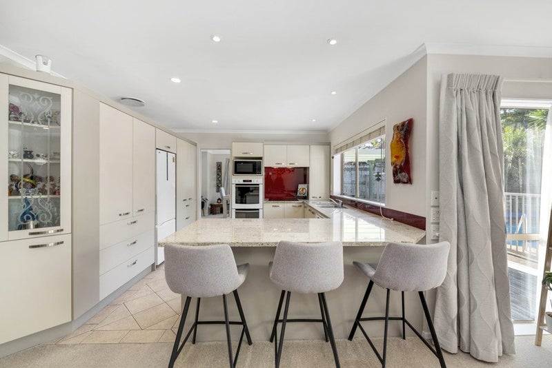 56 Kilkenny Drive, Dannemora, Auckland - Carousel 2