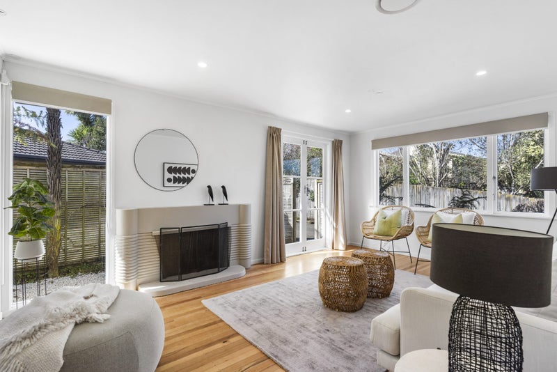 8 Lanark Place, Glen Innes, Auckland - Carousel 2